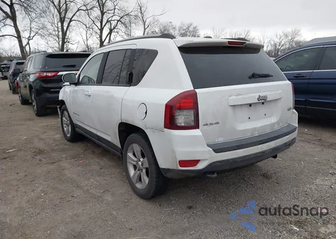 2015 Jeep Compass Latitude из США, поврежденный, VIN 1C4NJDEB8FD291417